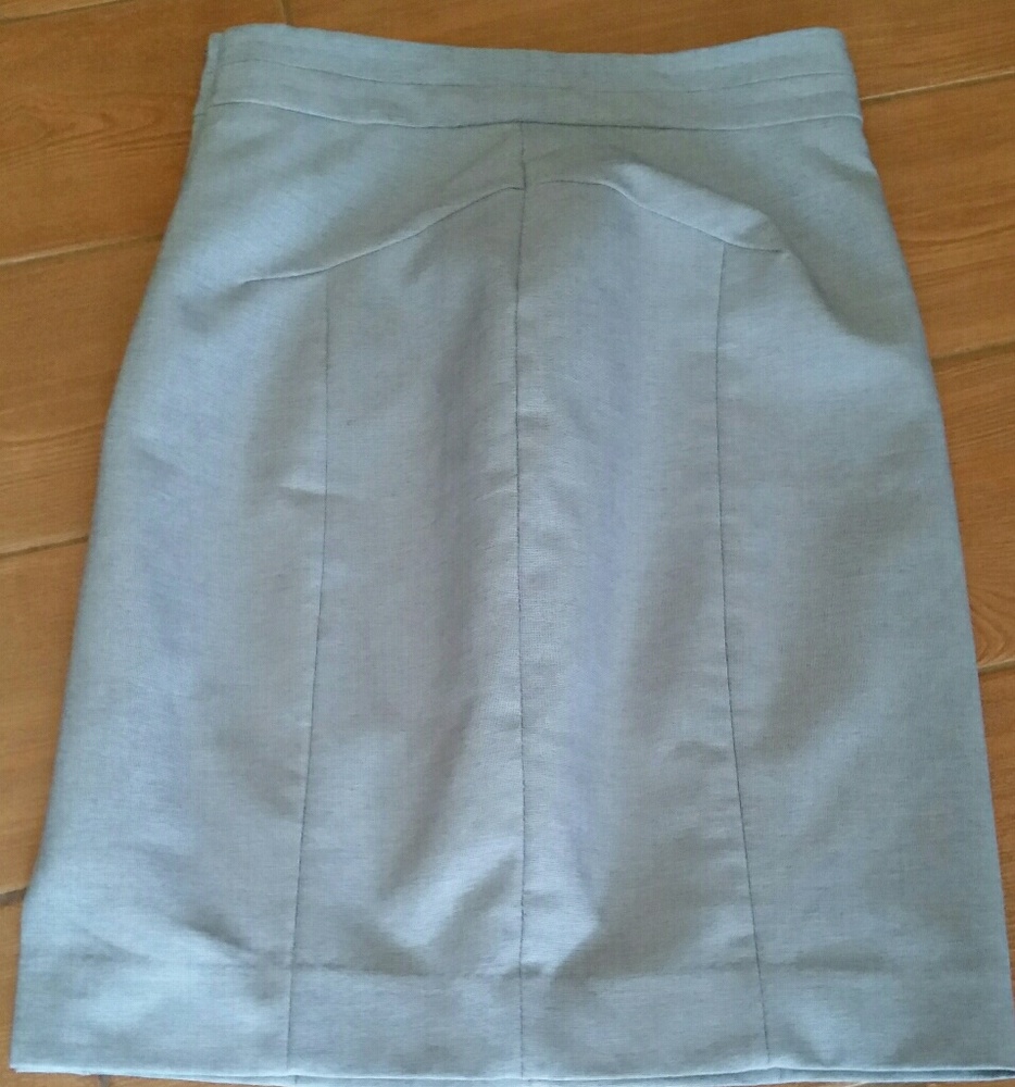 H&M Mid-length Gray Pencil Skirt size 4